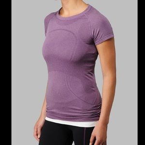 Lululemon Swiftly potion purple Run Tech Short Sleeve size 8